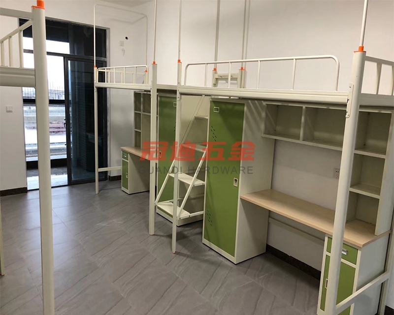 除了防護(hù)欄和安全梯，宿舍鐵床還有哪些防止跌落的設(shè)計(jì)？